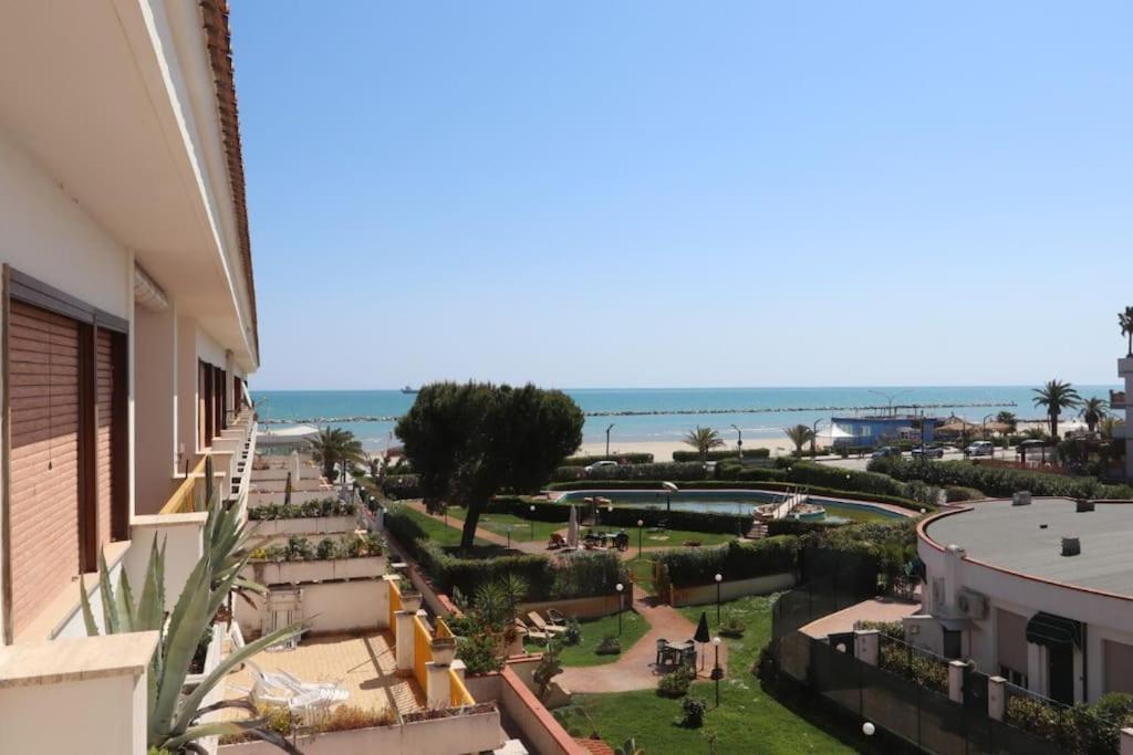 شقة Happy House Villa Rosa Di Martinsicuro المظهر الخارجي الصورة